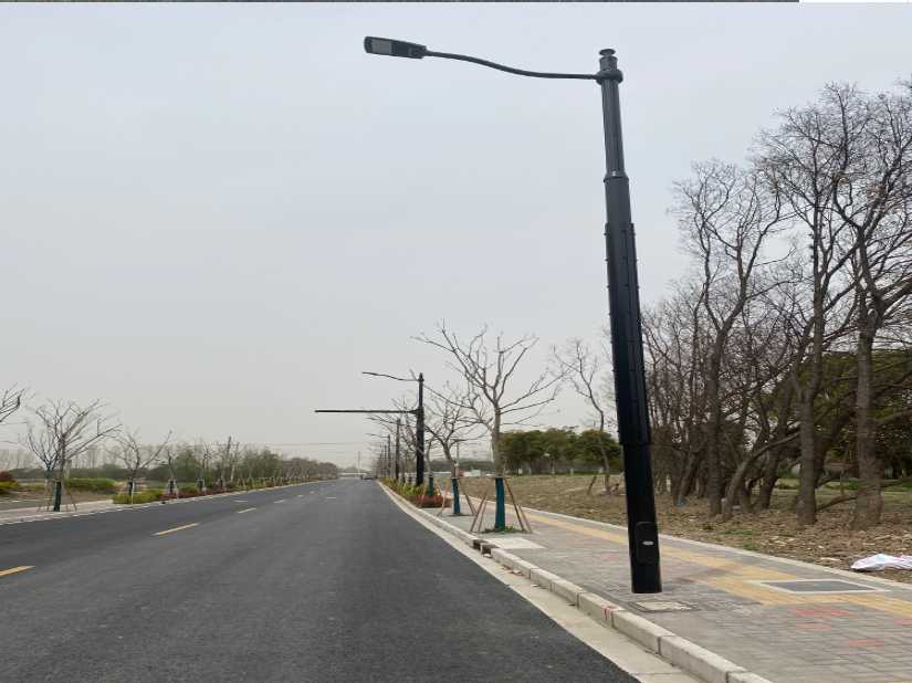 玉山县上海综合杆 太阳能路灯工程